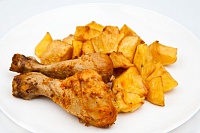 Голень куриная с картофелем жареным 280 г