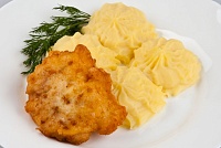Филе минтая под шубой из сыра и яиц с картофельным пюре 270 г