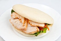 Паровая булочка с курицей 140 г