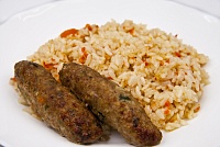 Люля-кебаб с кетчупом и рисом 290 г