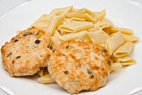 Оладьи из филе курицы с пенне 250 г